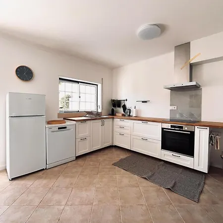 Casa 33 - Idyllisches Reihenhaus Mit Innenhof * ساو مارتينهو دو بورتو